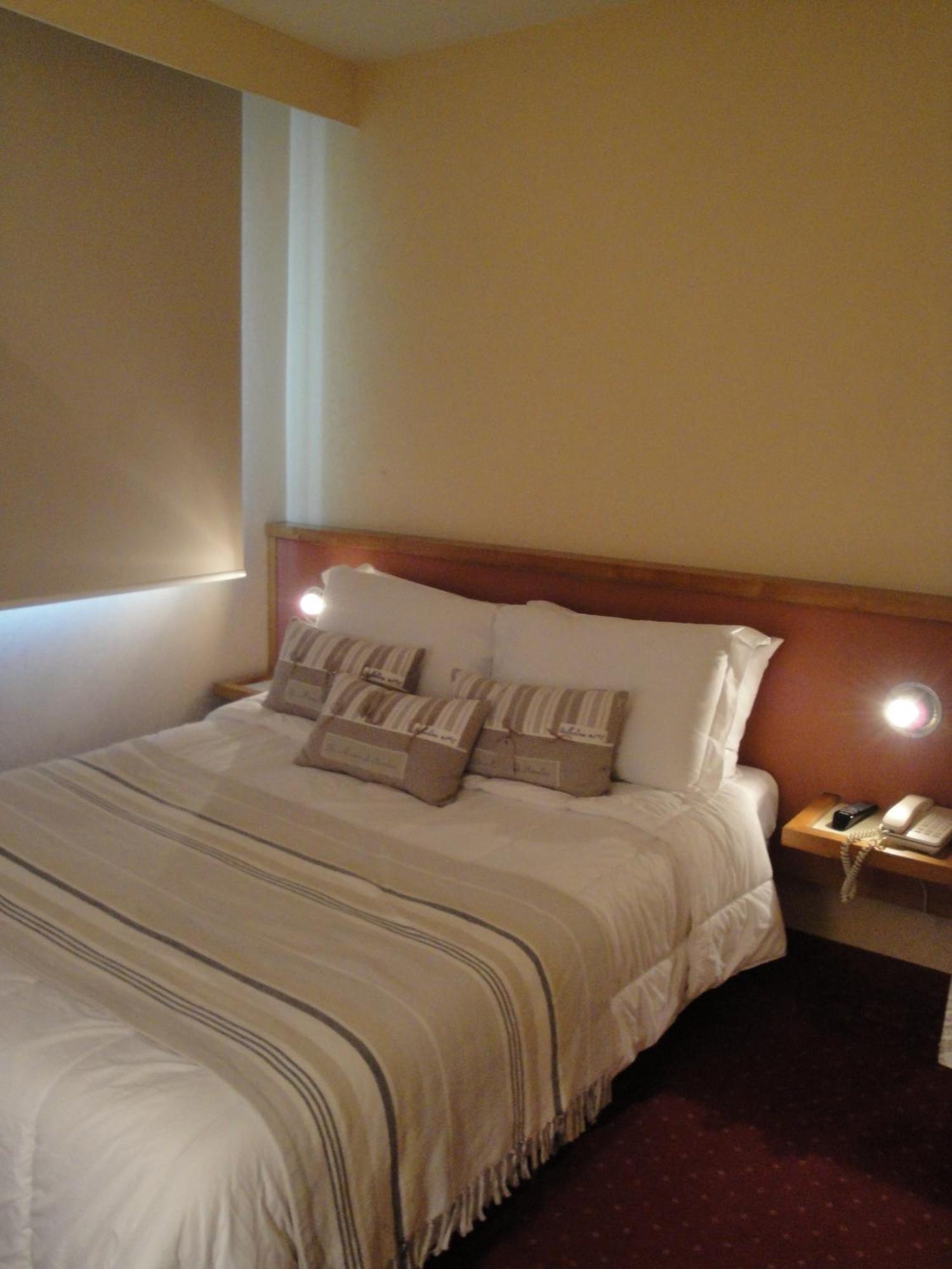 Hotel Le Drakkar Pont-Audemer Zewnętrze zdjęcie